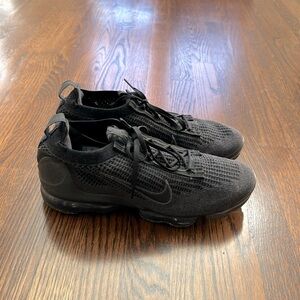 💥💥NIKE VAPORMAX EUC💥💥